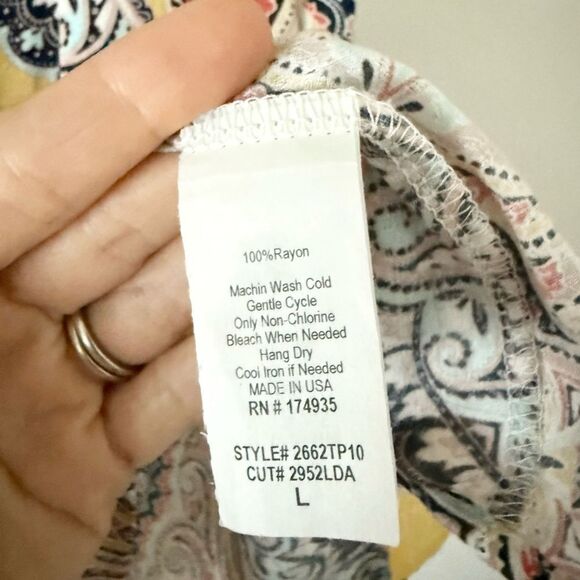 Verse High Neck Tank in Multi Paisley Print - Size M - Picture 6 of 6